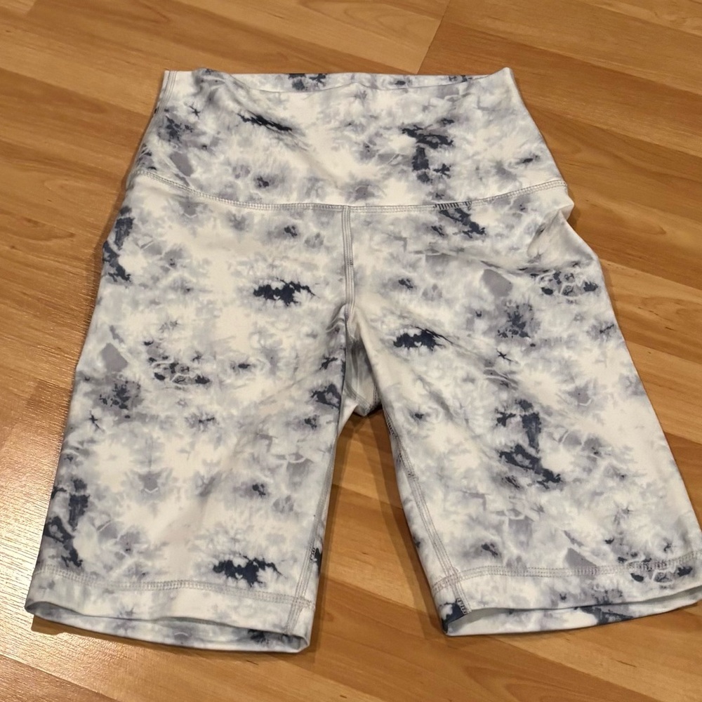 Yogalicious Lux‎ Blue  and White Tie-Dye Bike Shorts